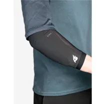 Armb&aring;gsskydd Bluegrass Aura Elbow Black